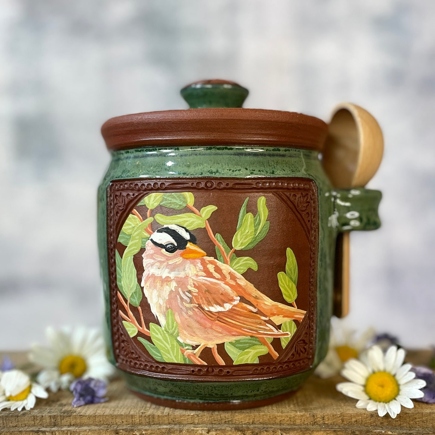 58. 34oz. White Crowned Sparrow Jar with Scoop