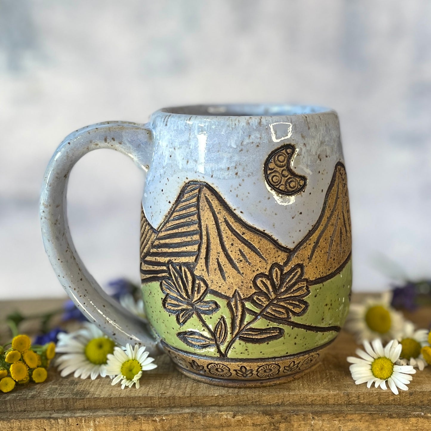 26. 18oz. Wrap Around Mountain Wildflower Mug