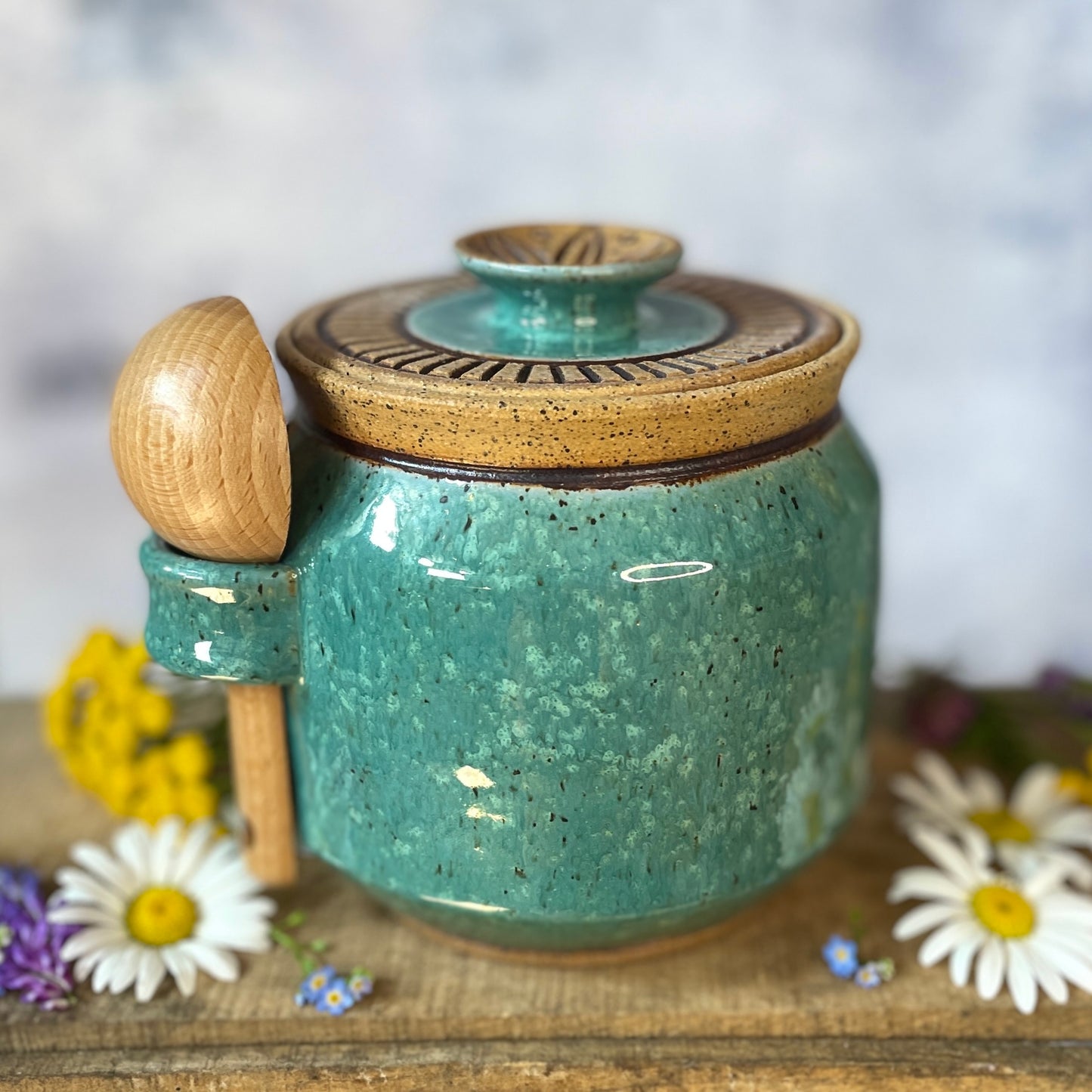 63. 26oz. Moth Jar with Scoop