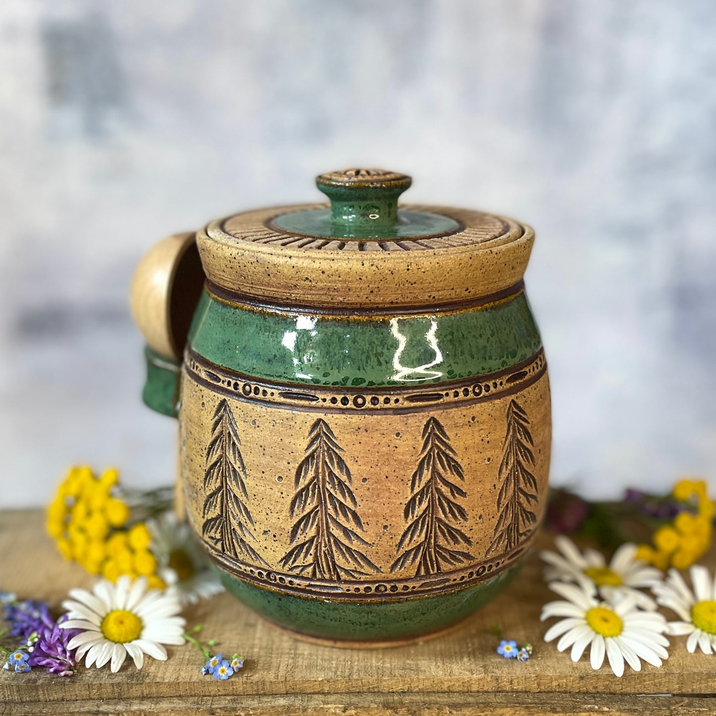 68. 36oz. Forest Jar with Scoop