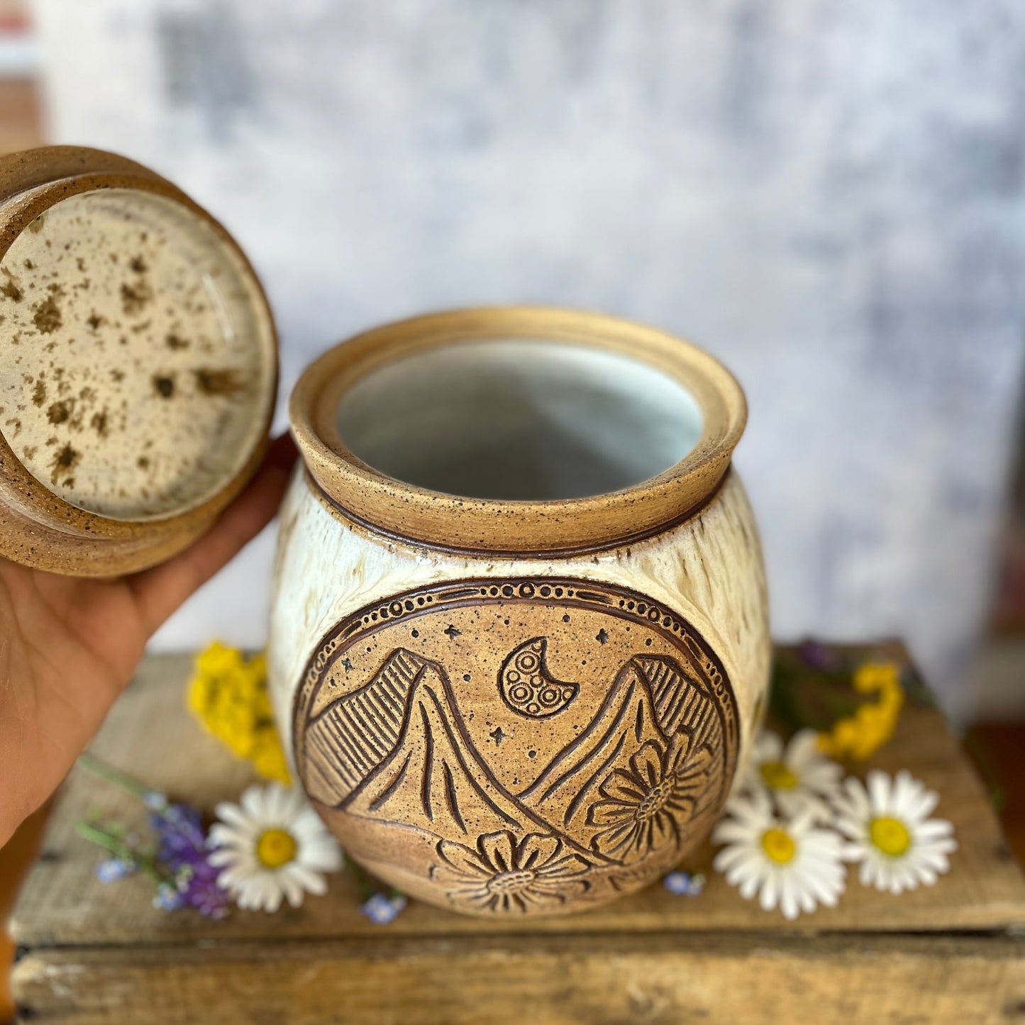 69. 58oz. Mountain Wildflower Jar