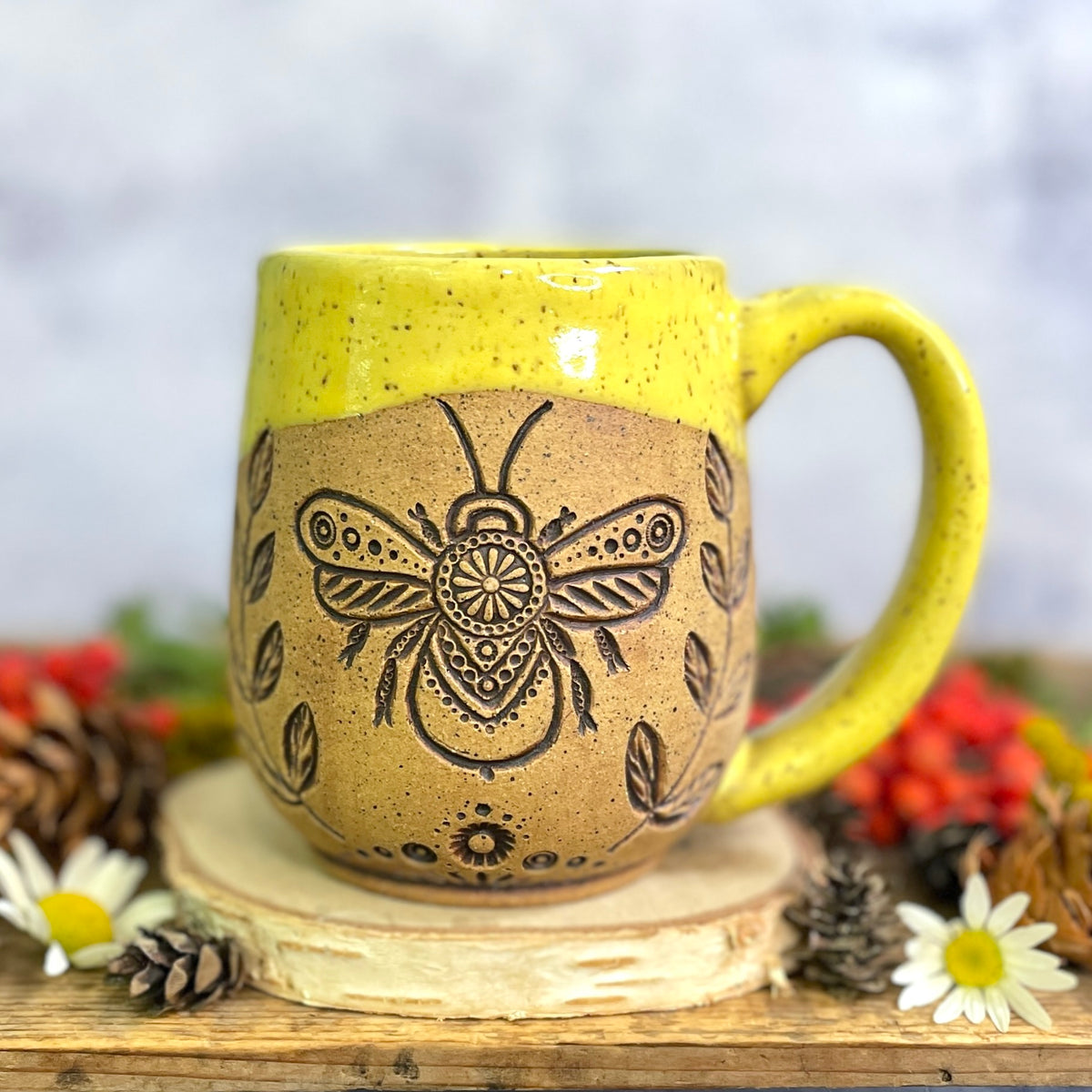 13. 18oz. Honeybee Mug