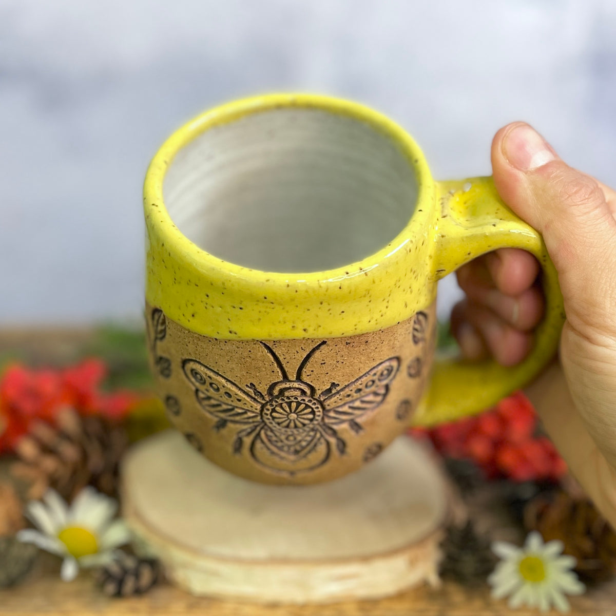 13. 18oz. Honeybee Mug