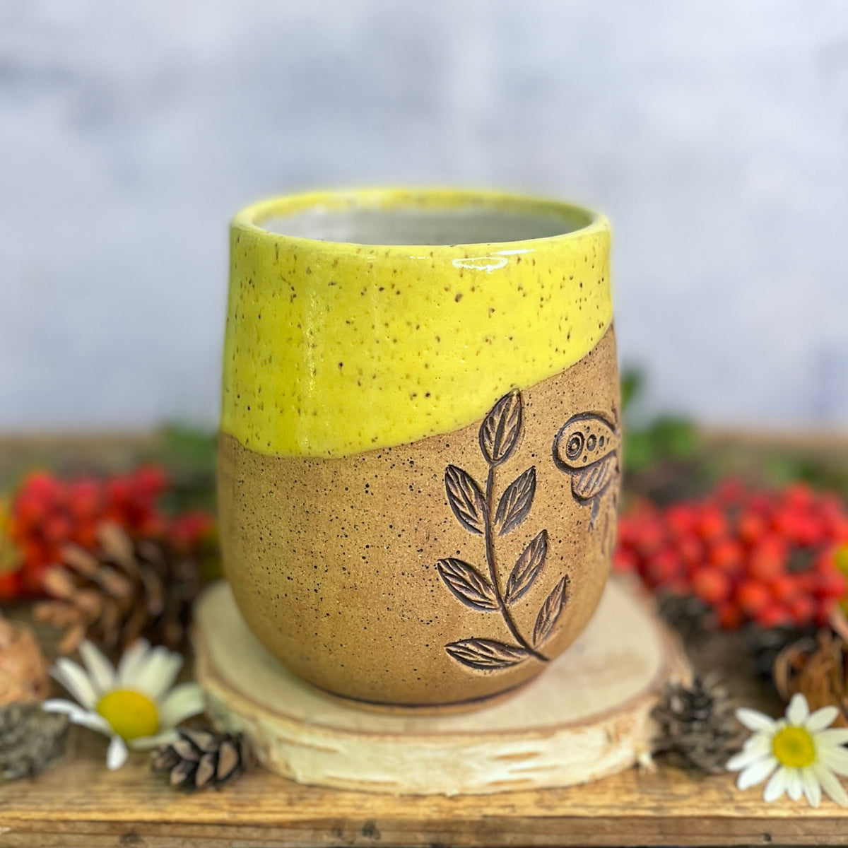 13. 18oz. Honeybee Mug
