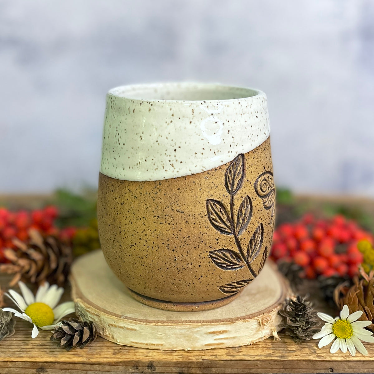 14. 18oz. Honeybee Mug