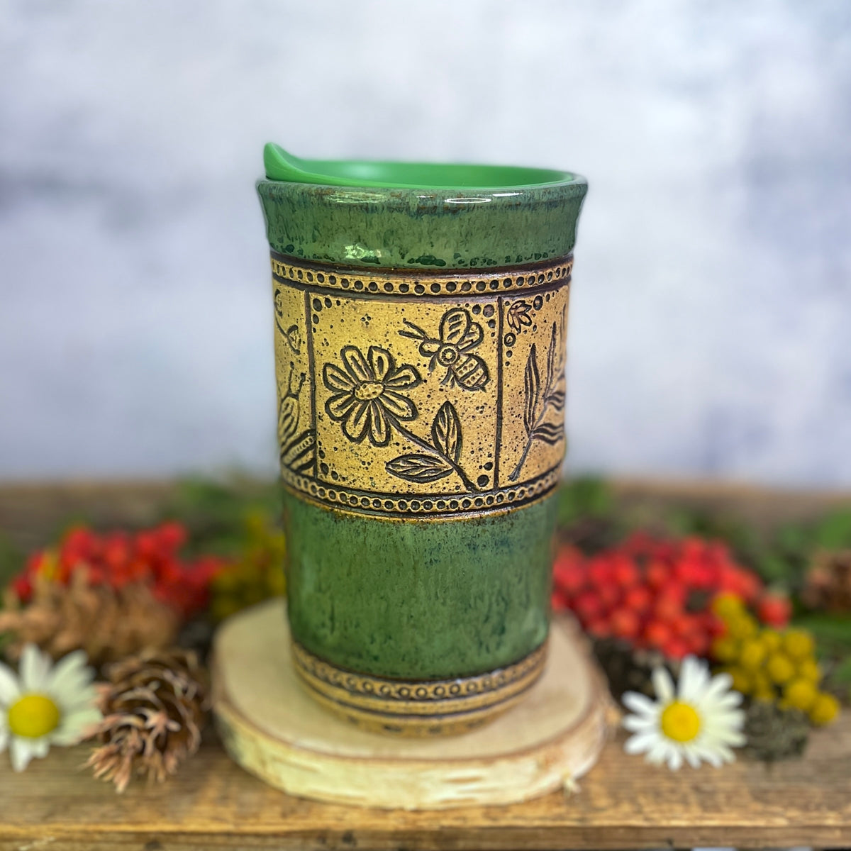 50. 17oz. Forest Creatures Tiled Travel Tumbler