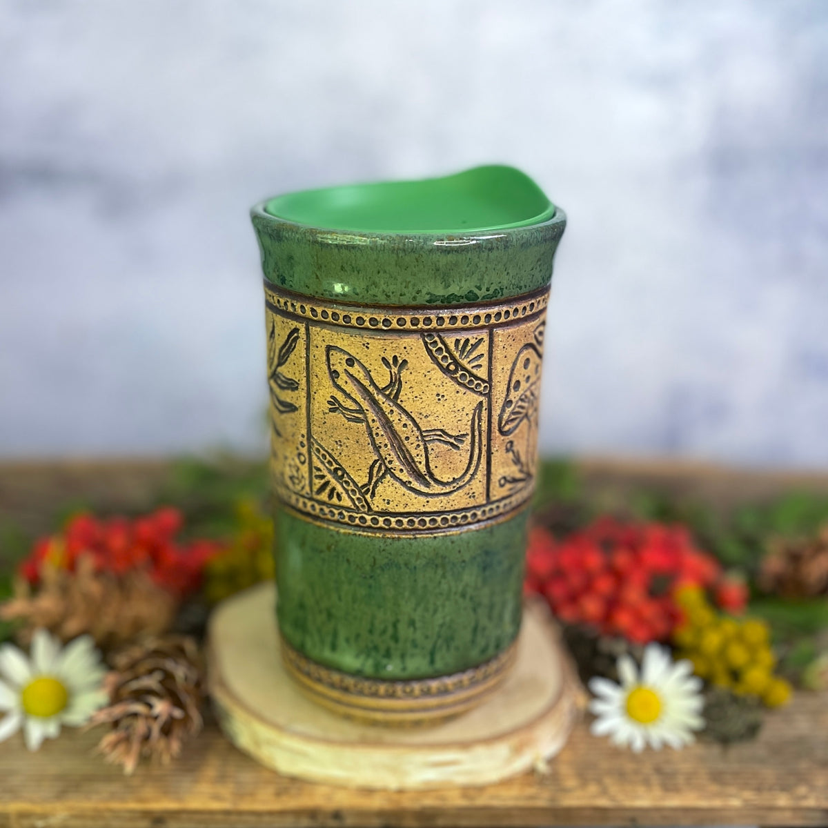 50. 17oz. Forest Creatures Tiled Travel Tumbler